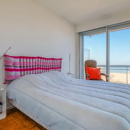 Apartment Les Tamaris By Interhome *