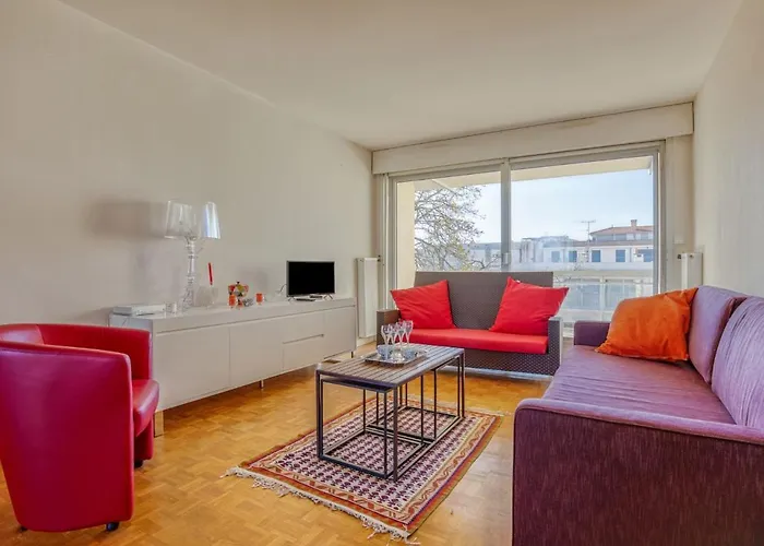 Les Tamaris By Interhome *